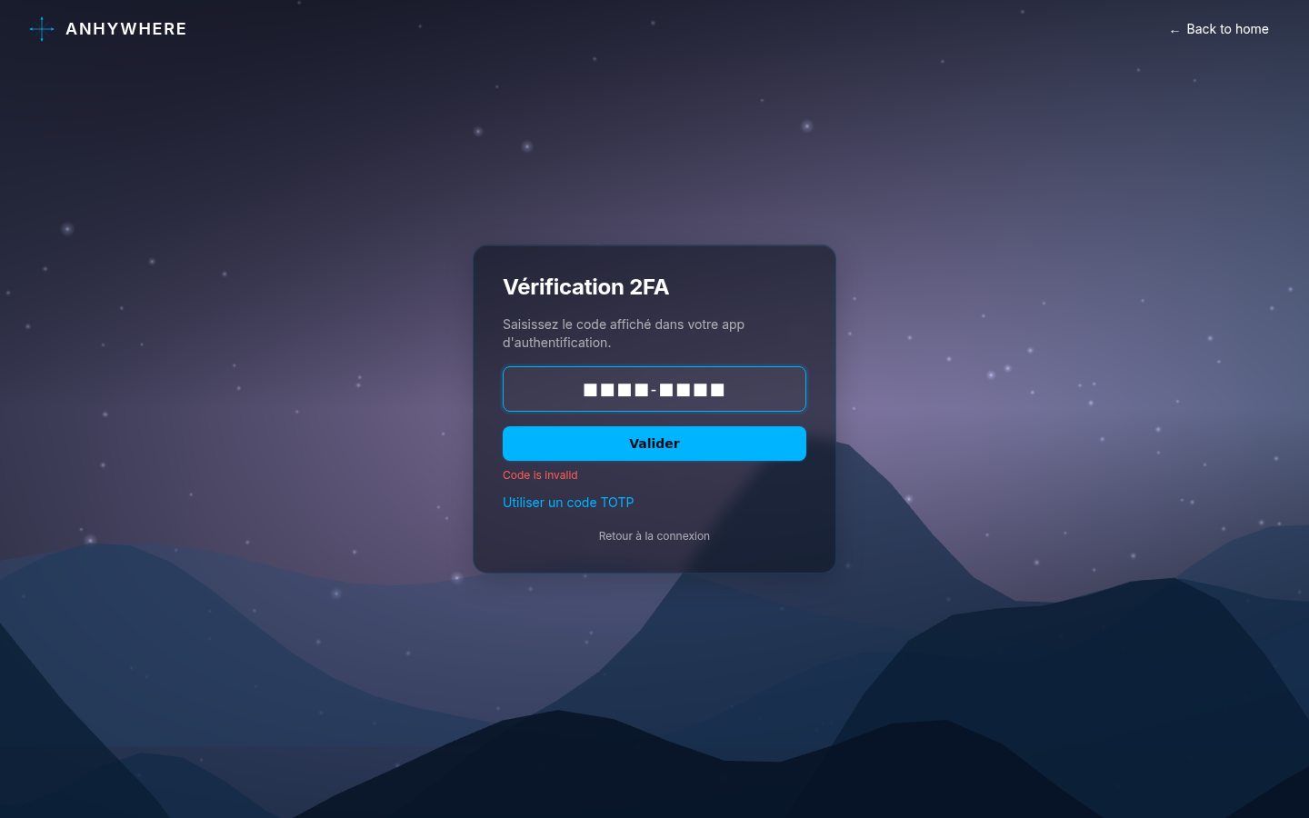 La page « Vérification 2FA » en mode code de secours après une tentative refusée : le champ est rempli de carrés masqués et le message rouge « Une erreur est survenue (code INVALID_CODE) » apparaît juste sous le bouton « Valider »
